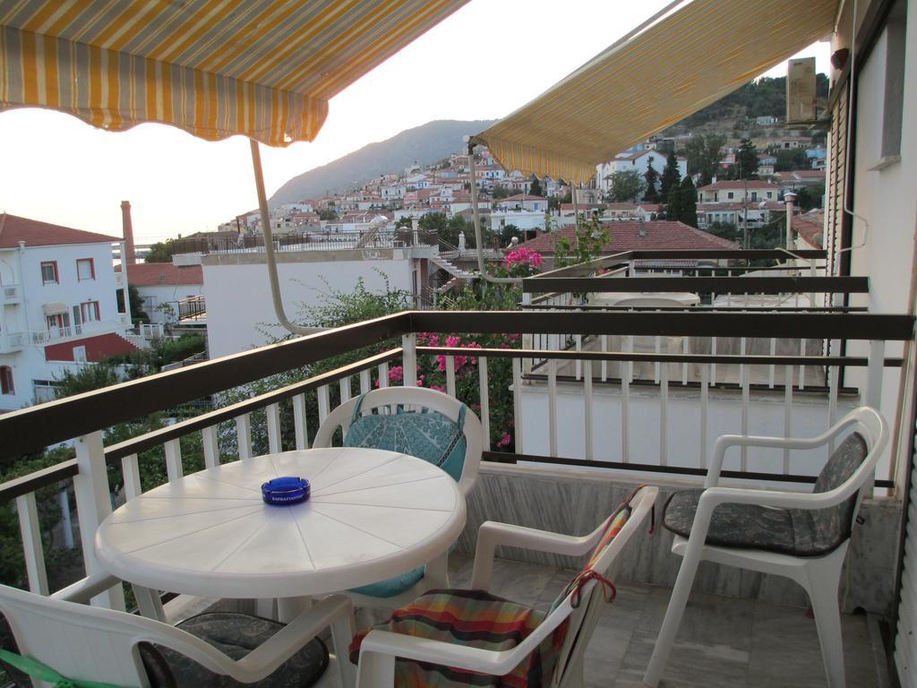 Nick House Hotel Plomari Room photo