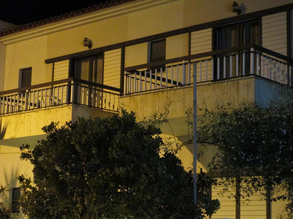 Nick House Hotel Plomari Exterior photo