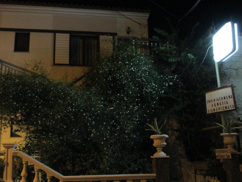 Nick House Hotel Plomari Exterior photo